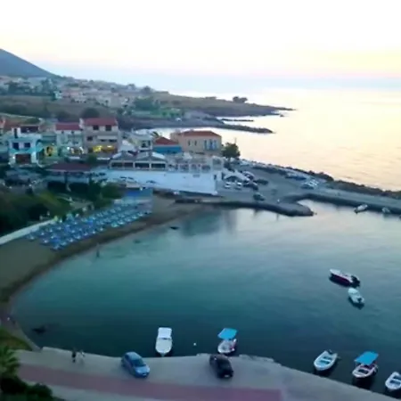 House By The Sea 3 *